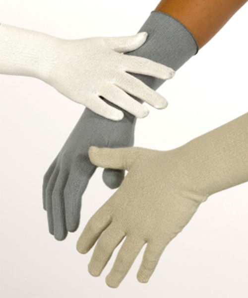 Gloves in silk for men